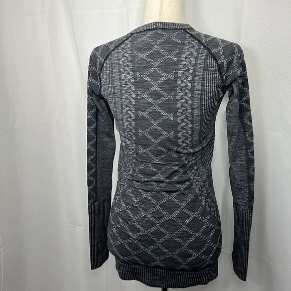 LULULEMON Rest Less Top Heathered Black 4 EUC - Picture 4 of 4